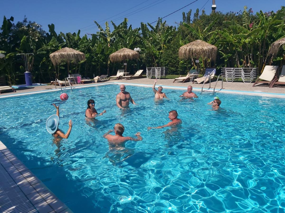 Naturist Angel Nudist Club Hotel - Adults Only Paradisi  Luaran gambar