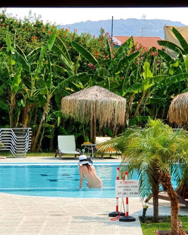 Naturist Angel Nudist Club Hotel - Adults Only Paradisi  Luaran gambar