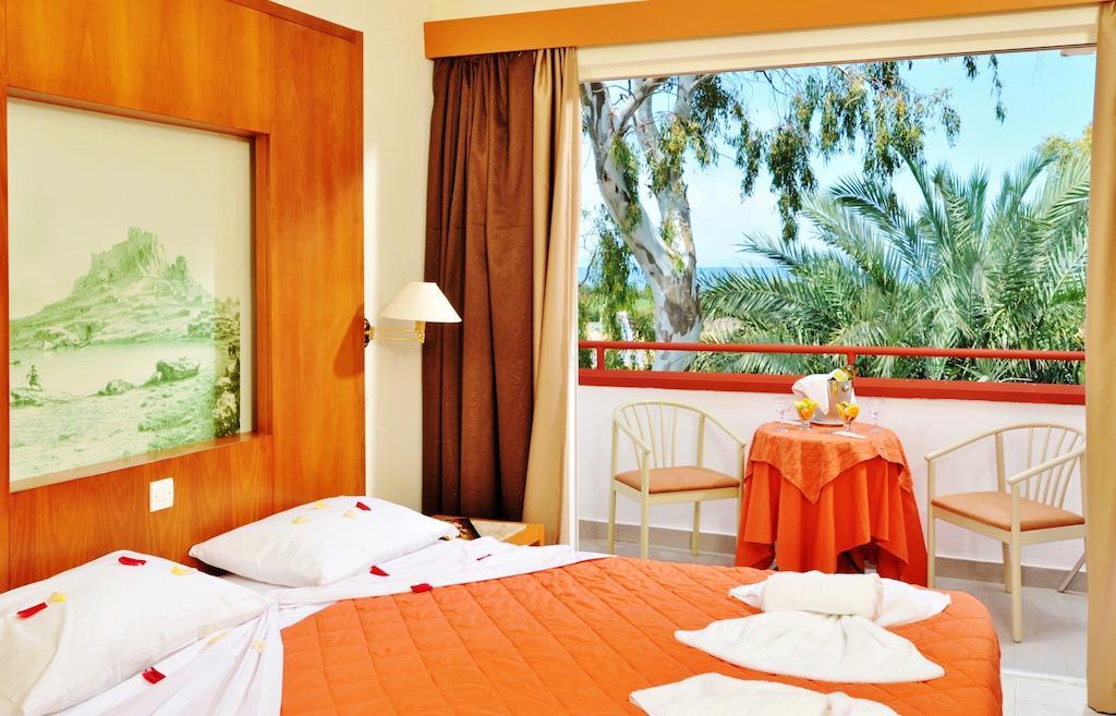 Naturist Angel Nudist Club Hotel - Adults Only Paradisi  Luaran gambar