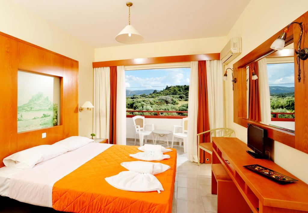Naturist Angel Nudist Club Hotel - Adults Only Paradisi  Luaran gambar