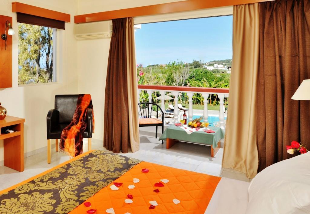 Naturist Angel Nudist Club Hotel - Adults Only Paradisi  Luaran gambar