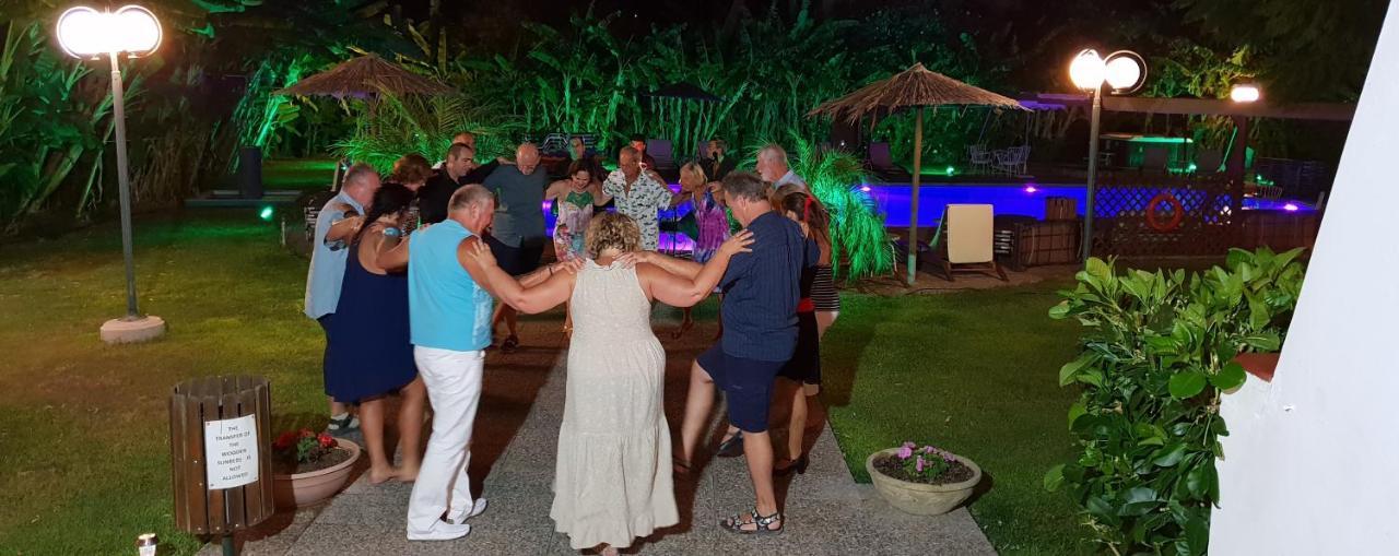 Naturist Angel Nudist Club Hotel - Adults Only Paradisi  Luaran gambar